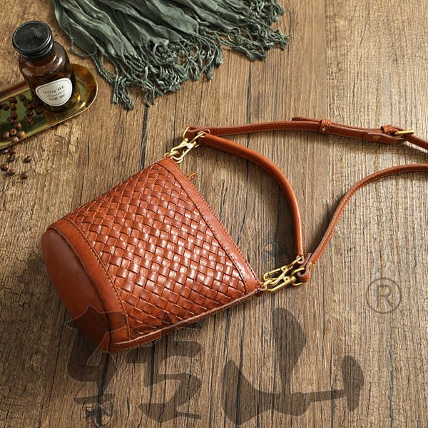 Hand-Woven Genuine Leather Women's Bag - Vegetable Tanned Cowhide, Washed And Waxed Vintage Crossbody Bag 21181