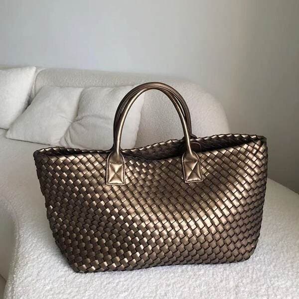 Hand-Woven Large Tote Bag For Women 2024 New Arrival High Capacity Travel Shoulder Bag Versatile Handbag