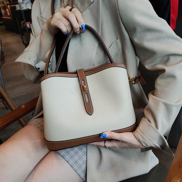 Minimalist Bucket Bag For Women, Niche Design Versatile Shoulder Bag, 2025 New Arrival Commuter Handbag, Light Luxury