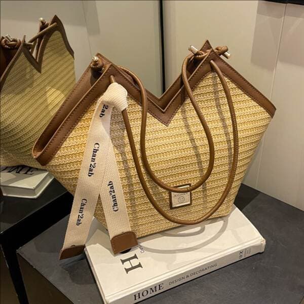 Women's Woven Straw Bag Large Capacity 2026 New Summer Beach Shoulder Bag Vacation Commuter Tote Bag