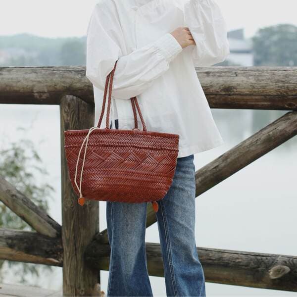 2026 French Top Grain Cowhide Basket Bag Hand-Woven Women's Tote Bag Versatile Commuter Shoulder Bag