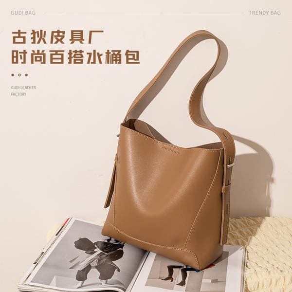New Minimalist Bucket Bag Premium Tote Bag Autumn/Winter Underarm Bag Large Capacity Versatile PU Shoulder Bag for Women