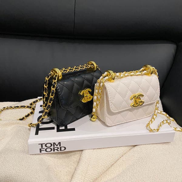 Light Luxury Quilted Women's Bag 2025 New Mini Underarm Bag Fashion Shoulder Crossbody Handbag Small Square Bag