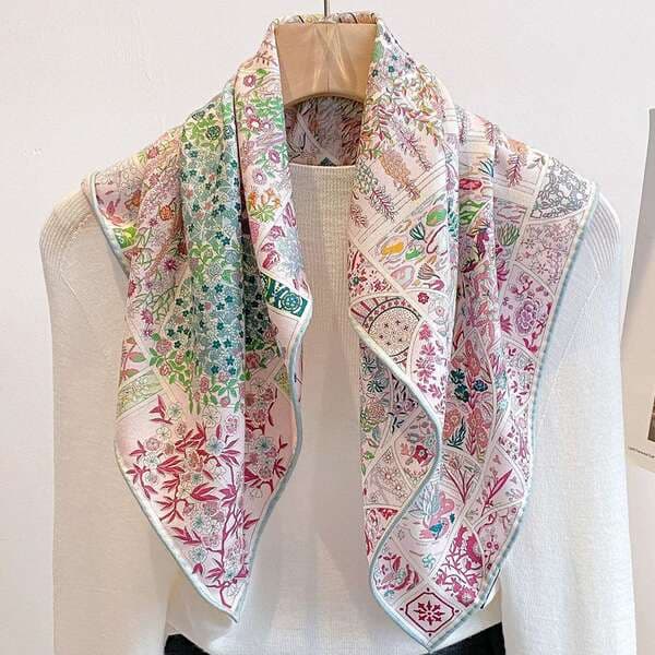 New French Vintage Silk Wool Square Scarf Autumn Winter Stylish Double-Sided Two-Tone Silk Wool Scarf For Women