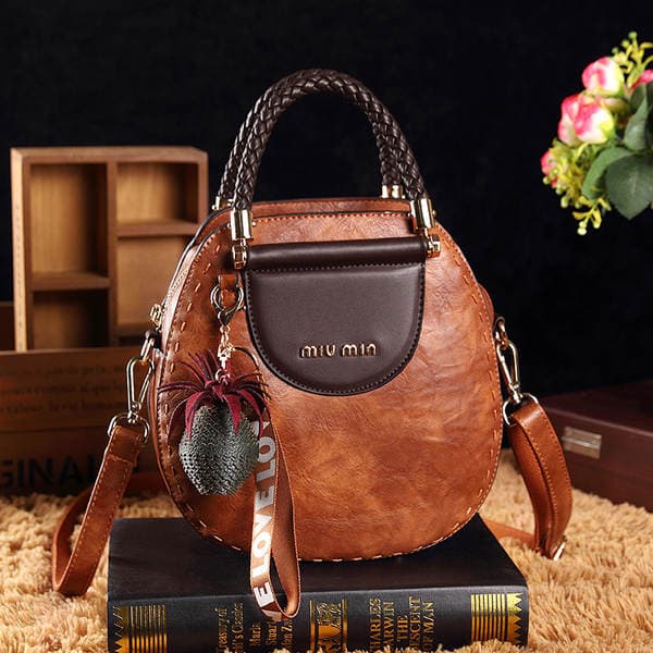 Genuine Leather Retro Woven Handbag For Women 2026 New Casual Versatile Crossbody Bag Fashion Texture Shoulder Bag