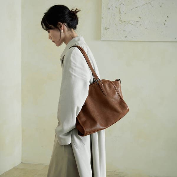Genuine Vegetable-Tanned Top Grain Cowhide Yuanbao Bowling Bag - Retro Large Capacity Handbag & Crossbody Commuter Bag For Women