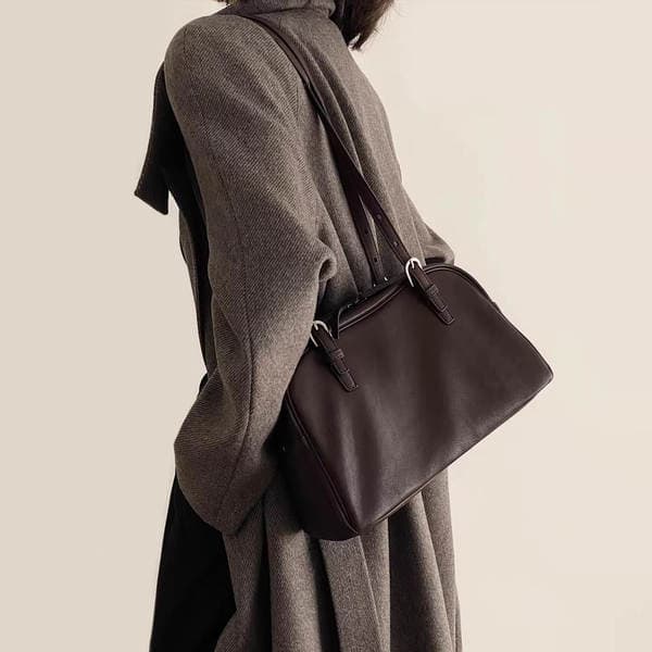 [38-Section Gift] Minimalist Vegetable-Tanned Genuine Cowhide Bowling Bag For Women, Retro Commuter Large Capacity Shoulder Bag