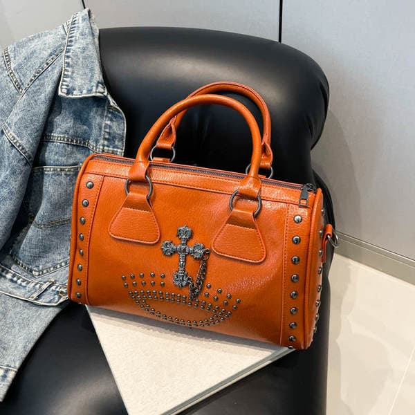 Cross-Border Large Capacity Punk Style Commuter Boston Cylinder Handbag For Women, Niche Retro Studded Shoulder Bag