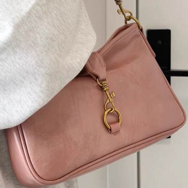 2026 Trendy New Korean Style Versatile Retro Baguette Bag Niche Design High-End Texture Shoulder Underarm Bag