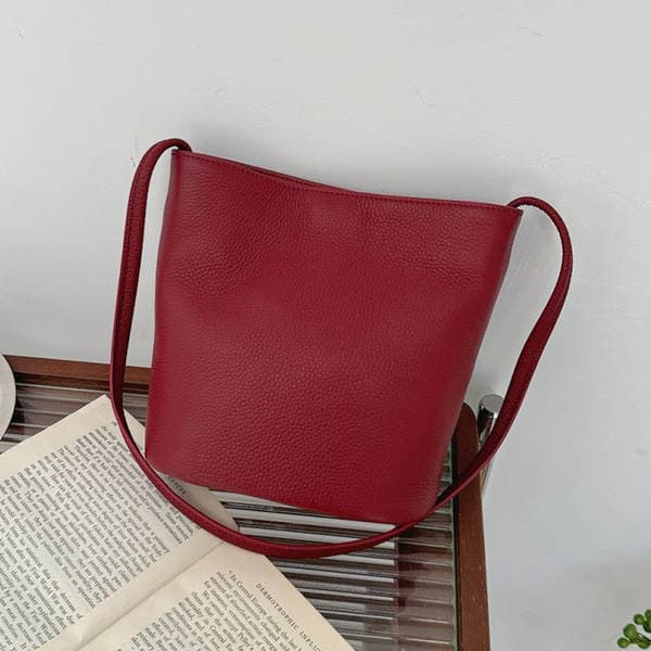 Cross-Border French Minimalist Small Bucket Bag Genuine Leather Women's Bag 2026 New Arrival Top Grain Cowhide Shoulder Underarm Crossbody Bag