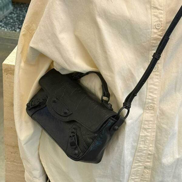 Trendy Motorcycle Flap Bag Top Grain Oil Wax Cowhide Crossbody Bag Riveted Shoulder Bag Small Genuine Leather Women's Handbag