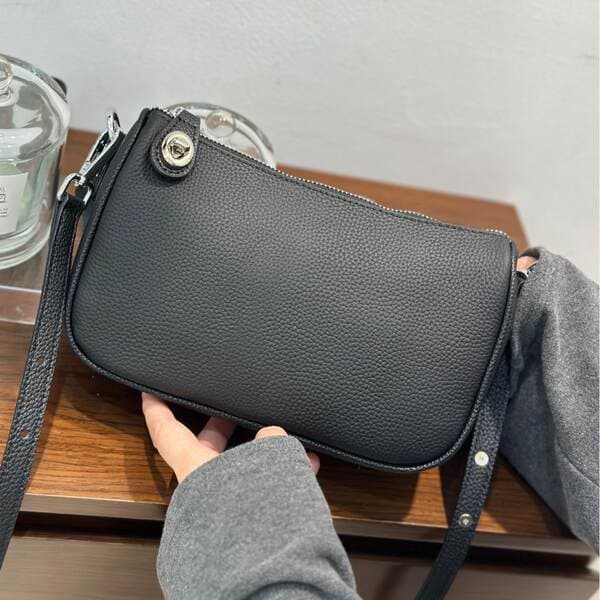 Luxury Women's Underarm Bag 2025 New Arrival Single Shoulder Crossbody Bag Baguette Bag Versatile Retro Soft Leather Trendy Factory Direct