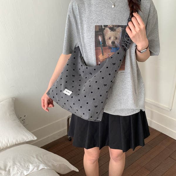 2026 New Korean Style Niche Polka Dot Shoulder Bag For Women Large Capacity Canvas Tote Bag Versatile Crossbody Bag