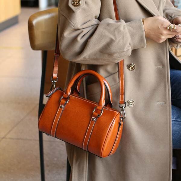 Women's Genuine Leather Handbag Oil Wax Cowhide Crossbody Bag 2024 New Trendy High-End Boston Pillow Bag