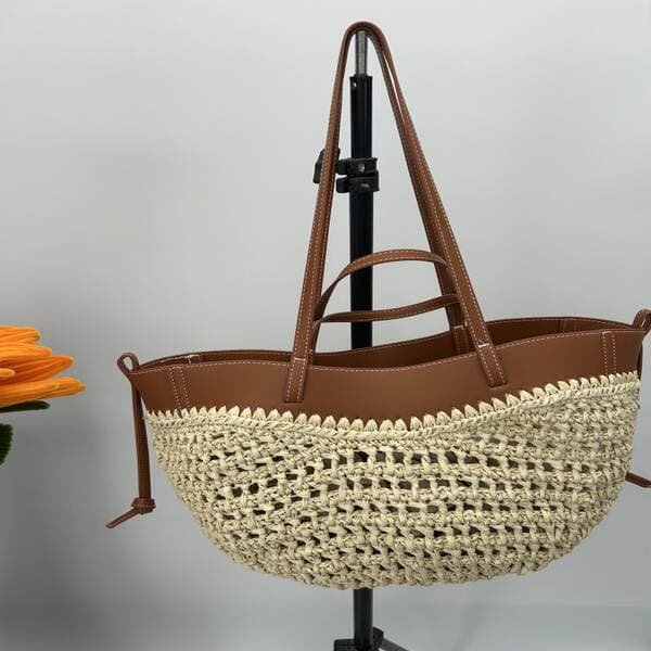 Niche Design Casual Straw Woven Tote Bag For Women New Leather Splicing Woven Bag Summer Beach Vacation Handbag