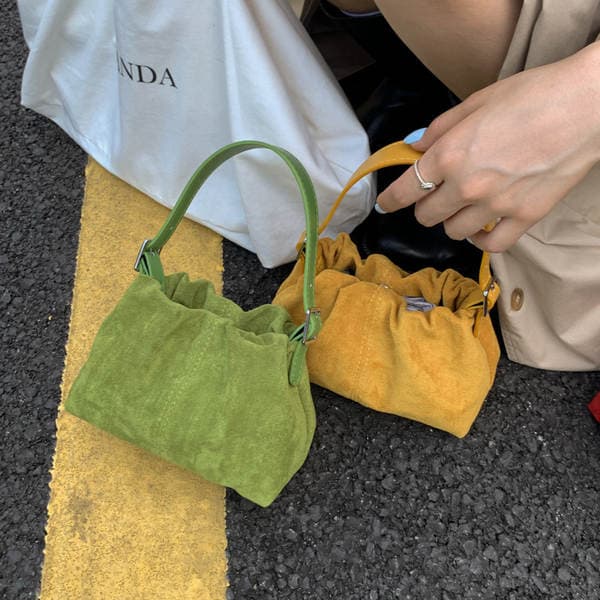 Korean Style 2025 New Red Suede Drawstring Bucket Bag Simple Versatile Commuter Shoulder & Crossbody Bag