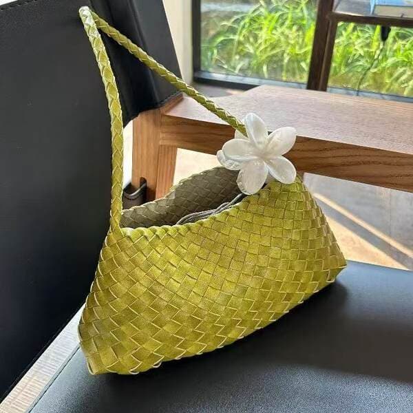 Women's Hand-Woven Leather Underarm Bag 2025 New Premium Retro Shoulder Handbag