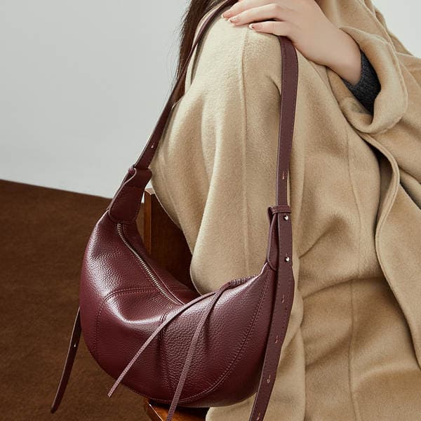 Top Grain Cowhide Leather Crescent Bag Crossbody Dumpling Bag New Designer Genuine Leather Shoulder Bag Practical Commuter Solid Color Soft Leather Women's Bag