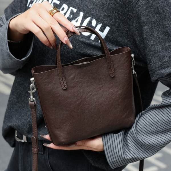 Top Grain Cowhide Vegetable Tanned Niche Commuter Bag Large Capacity 2026 Spring/Summer New Women's Handbag Shoulder Crossbody Bag