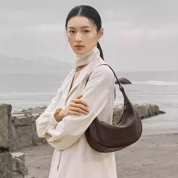 2026 New Vegetable-Tanned Sheepskin Crescent Hobo Bag Simple Casual Versatile Commuter Crossbody Shoulder Underarm Bag For Women