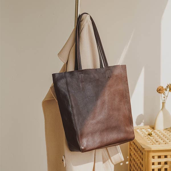 Top Grain Cowhide Vintage Underarm Bag 2025 New Simple Versatile Large Capacity Commuter Tote Bag Women's Shoulder Bag
