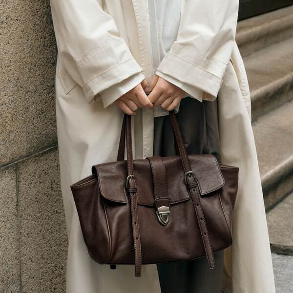 Premium Vegetable Tanned Leather Baguette Briefcase For Women 2026 New Casual Retro Commuter Handbag Shoulder Bag