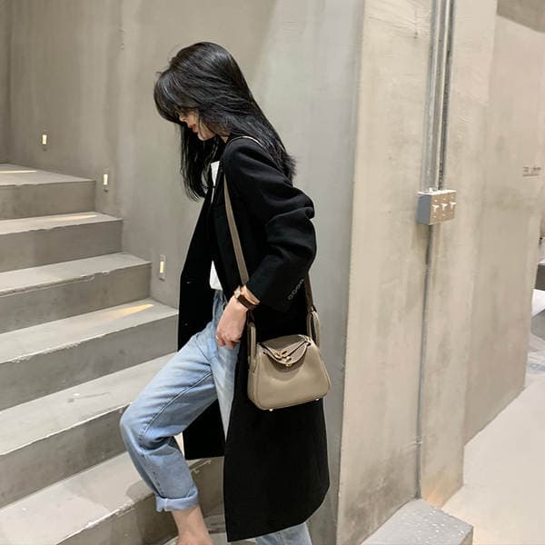 Women's Pillow Bag Top Grain Cowhide Leather Handbag Shoulder Bag Crossbody Genuine Leather Doctor Bag Large Capacity Commuter Bowling Bag