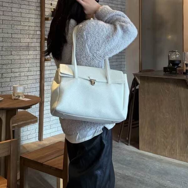 2026 Spring Genuine Leather Tote Bag Lychee Grain Large Capacity Women's Clasp Design Fashion Commuter Shoulder Bag