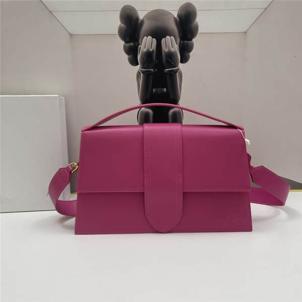 2022 New Niche Luxury Texture Single Shoulder Genuine Leather Pink Crossbody Baguette Bag Women's Small Square Underarm Bag