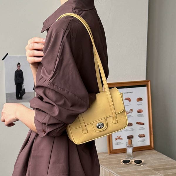Top Grain Cowhide Leather Messenger Bag 2026 New Arrival Luxury Shoulder Small Square Bag Genuine Leather Versatile Niche Underarm Commuter Bag