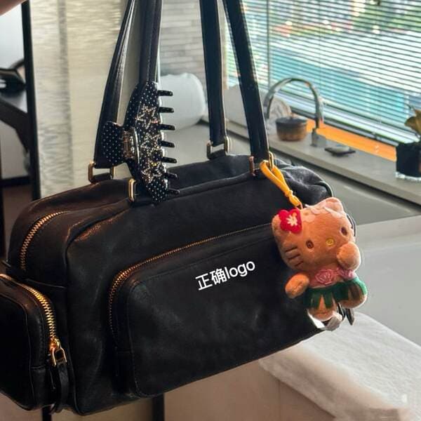 2025 Retro Top Grain Cowhide Multi-Pocket Motorcycle Bag Large Capacity Commuter Handbag Women's Shoulder Bag Large Backpack