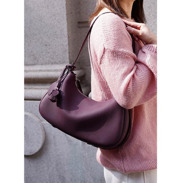 Crescent Design Candy Color Early Spring Niche New Handbag 2026 Underarm Bag Baguette Simple Commuter Bag