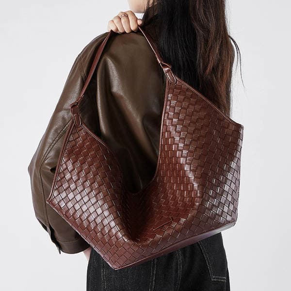 Women's Large Capacity Genuine Leather Handbag, 2026 New Arrival, Fashionable And Stylish Woven Cowhide Bag For Daily Use And Business Meetings