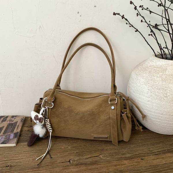 Niche Large Capacity Baguette Bowling Bag For Women, High-End Vintage Underarm Bag For Winter Commuting Shoulder Bag