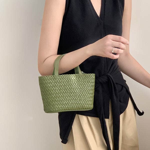 Vacation Style Tote Bag 2025 New Hand-Woven Top Grain Cowhide Leather Basket Bag Women's Genuine Leather Crossbody Bag