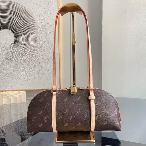 New Monogram Retro Shell Underarm Bag Squire East West Bowling Bag Versatile Commuter Shoulder Bag