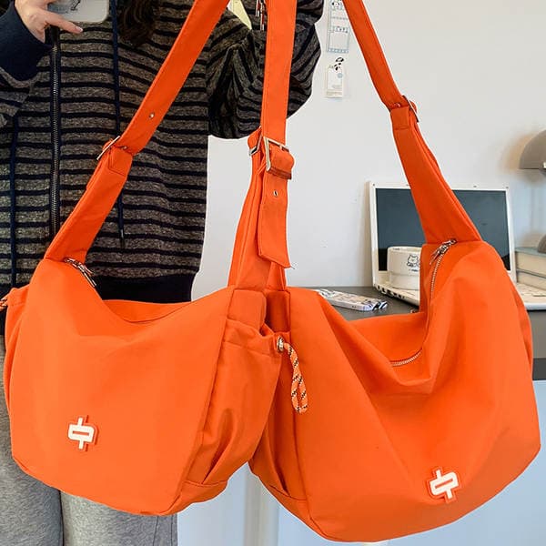 New Zipper Bag Ultra-Light Large Capacity Crossbody Casual Versatile Men's Shoulder Bag Dumpling Bag Women's Commuter Bag