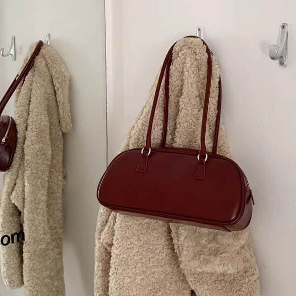 Korean Style Autumn/Winter New Elegant Women's Bag Retro Oiled Leather Shoulder Underarm Baguette Bag