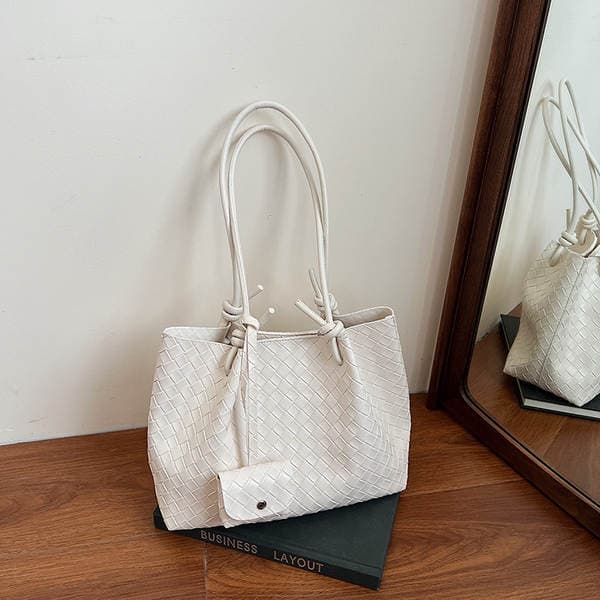 2026 Spring New Diamond Quilted Woven Tote Bag For Women Fashion Versatile Commuter Luxury Shoulder Handbag