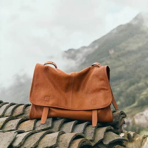 Vegetable Tanned Leather Large Capacity Messenger Bag For Women, Commuter Casual Crossbody Bag, Genuine Leather Single Shoulder Underarm Bag