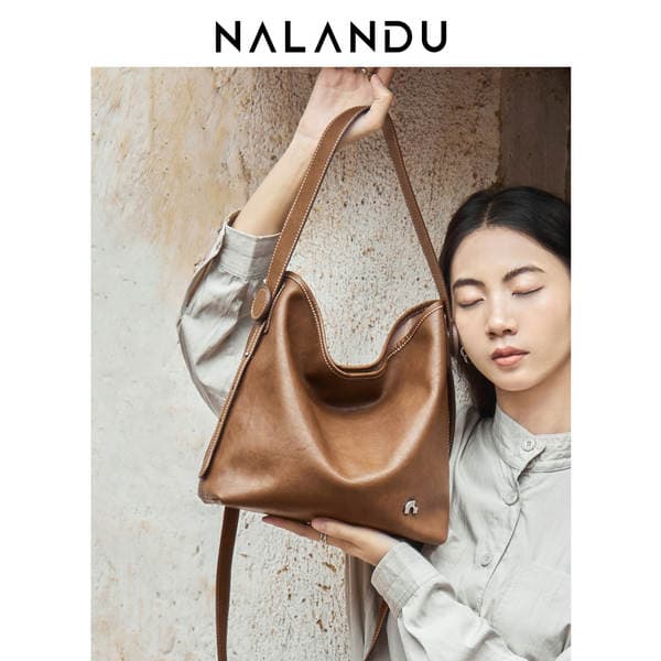 Women's 2026 New Spring/Summer Bucket Bag Large Capacity Crossbody Bag Commuter Genuine Leather Shoulder Bag