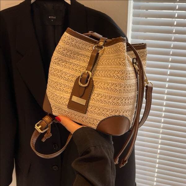 2026 New Retro Contrast Color Versatile Mini Bag For Women Beach Vacation Casual Straw Woven Bucket Bag Crossbody Bag Wholesale