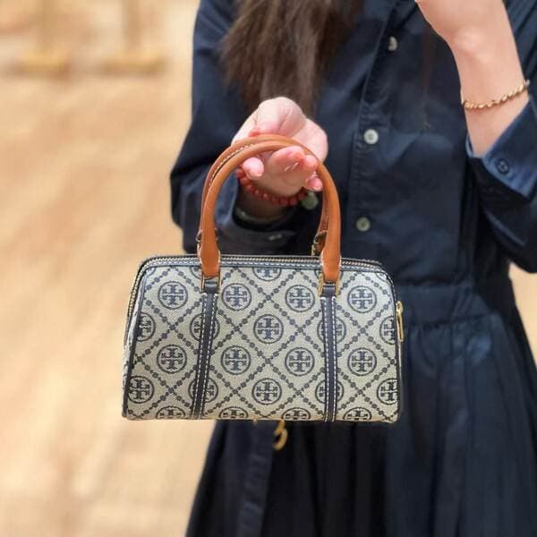 2025 TB New Boston Pillow Bag Classic Print Handheld Cowhide Crossbody Bag Fashion Versatile Shoulder Bag for Women