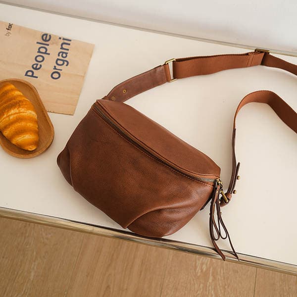 Saddle Bag Single Shoulder Crossbody Bag Niche Design Luxury Large Capacity Cloud Bag Genuine Leather Pleated Minimalist Women's Handbag