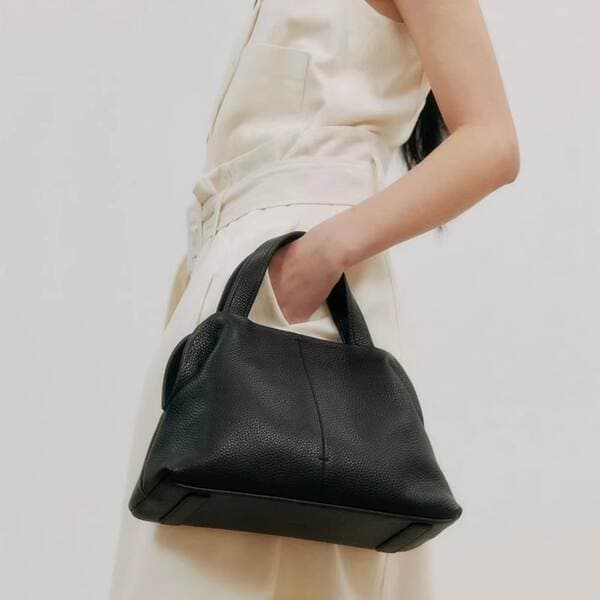 Top Grain Cowhide Large Capacity Genuine Leather Handbag For Women 2026 New Autumn/Winter Niche Luxury Boston Pillow Bag