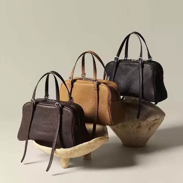 [New Year Gift] 2026 Vegetable-Tanned Sheepskin Bowling Bag For Women Retro Casual Commuter Genuine Leather Shoulder Bag