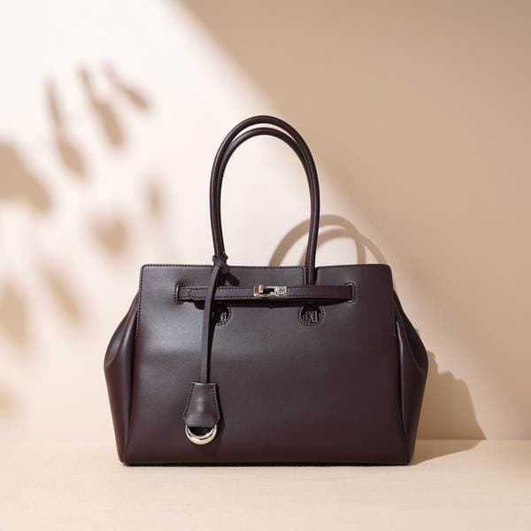 Women's 2026 New Large Capacity Tote Briefcase Genuine Leather Commuter Versatile Niche Handbag
