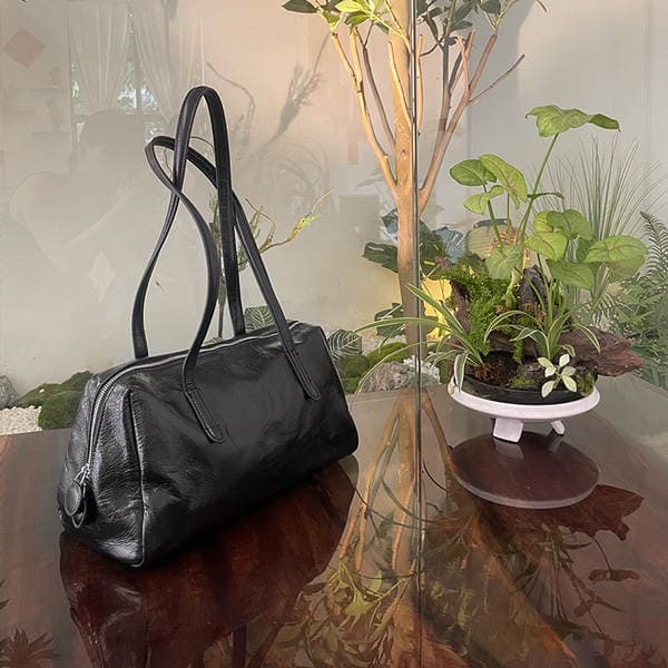 Women's 2024 New Retro Tote Bag, Niche Luxury Underarm Bag, Genuine Leather Large Capacity Commuter Shoulder Bag