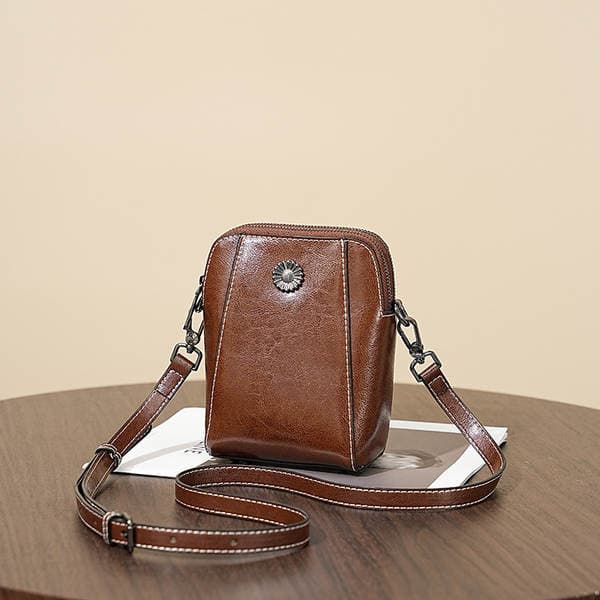 Women's Phone Bag 2025 New Large Capacity Minimalist Genuine Leather Shoulder Bag Niche Commuter Versatile Crossbody Bag