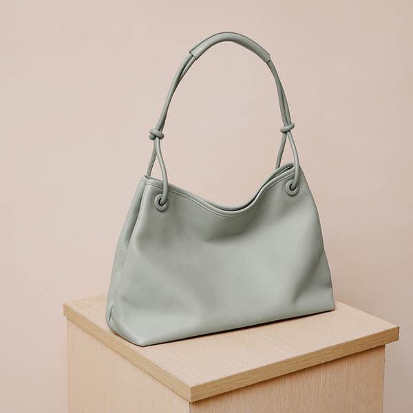 Niche Design Minimalist Shoulder Tote Bag Large Capacity Women's Underarm Bag Premium Genuine Leather Commuter Handbag